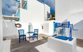 Authentic Santorinian Home Experience
