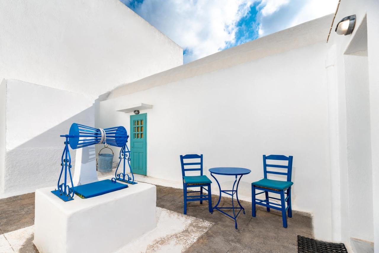 Authentic Santorinian Home Experience Fira  Extérieur photo
