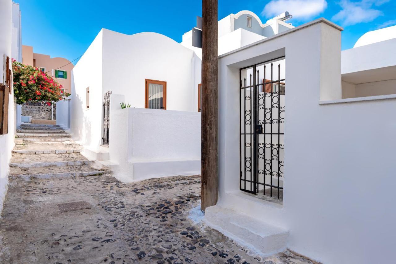 Authentic Santorinian Home Experience Fira  Extérieur photo